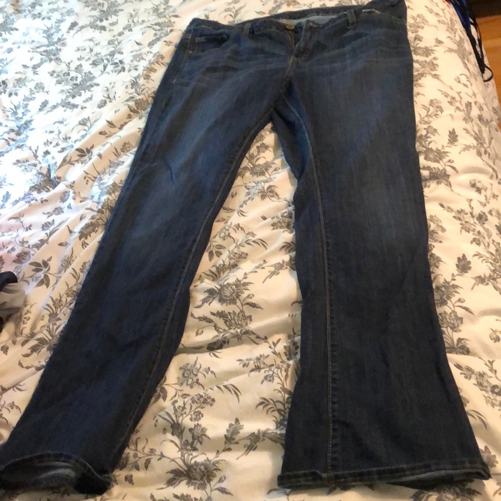 Excellent condition bootcut jeans simply vera wang